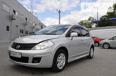 Хэтчбек Nissan TIIDA 2011 в Одессе