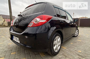 Хэтчбек Nissan TIIDA 2010 в Одессе