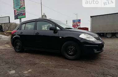 Хэтчбек Nissan TIIDA 2008 в Киеве