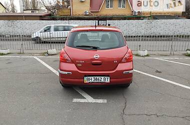 Хэтчбек Nissan TIIDA 2008 в Одессе