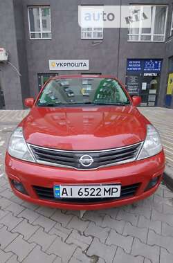 Хэтчбек Nissan TIIDA 2012 в Ирпене