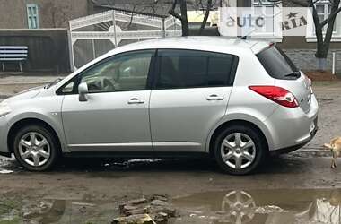 Хэтчбек Nissan TIIDA 2012 в Одессе