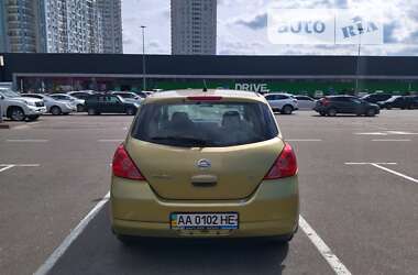 Хэтчбек Nissan TIIDA 2008 в Киеве