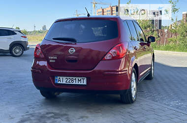 Хэтчбек Nissan TIIDA 2010 в Хмельницком