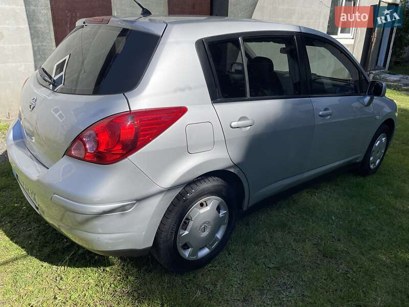 Хетчбек Nissan TIIDA 2008 в Черкасах