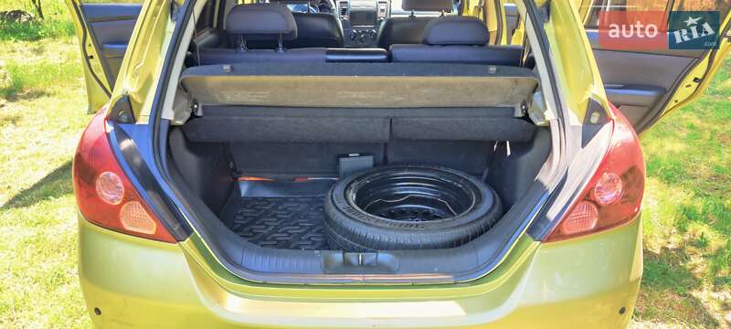 Хетчбек Nissan TIIDA 2008 в Ладижині