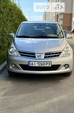 Хэтчбек Nissan TIIDA 2011 в Киеве