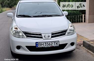 Седан Nissan TIIDA 2012 в Одессе