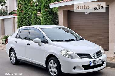 Седан Nissan TIIDA 2012 в Одессе