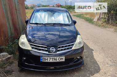 Хэтчбек Nissan TIIDA 2008 в Бурлацкой Балке