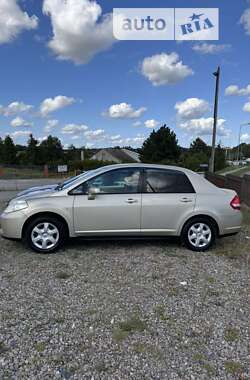 Хетчбек Nissan TIIDA 2012 в Миронівці