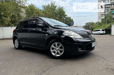 Хэтчбек Nissan TIIDA 2008 в Киеве