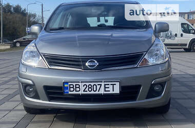 Хэтчбек Nissan TIIDA 2011 в Виннице