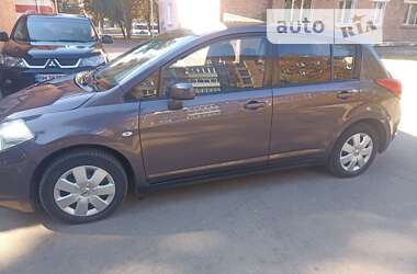 Хэтчбек Nissan TIIDA 2008 в Конотопе