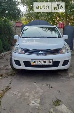 Хэтчбек Nissan TIIDA 2013 в Одессе