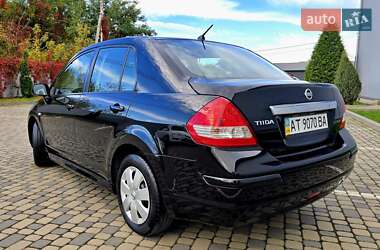 Седан Nissan TIIDA 2010 в Івано-Франківську