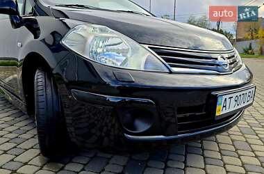 Седан Nissan TIIDA 2010 в Івано-Франківську