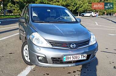 Хетчбек Nissan TIIDA 2010 в Одесі