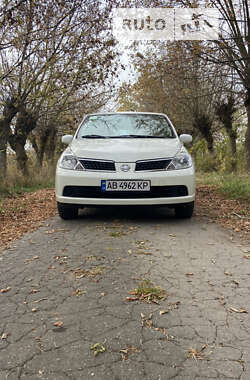 Хэтчбек Nissan TIIDA 2008 в Виннице