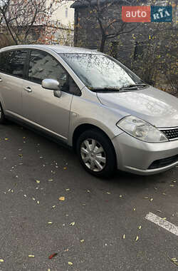 Хэтчбек Nissan TIIDA 2007 в Ирпене