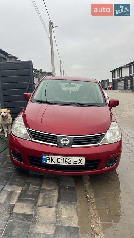 Хетчбек Nissan TIIDA 2008 в Рівному фото Хетчбек Nissan TIIDA 2008 в Рівному