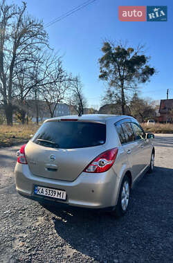 Хетчбек Nissan TIIDA 2012 в Києві