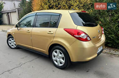 Хэтчбек Nissan TIIDA 2010 в Одессе