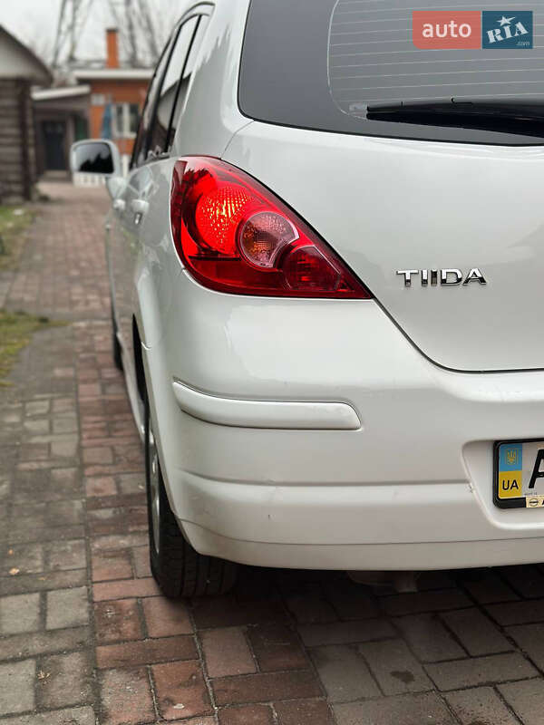 Хетчбек Nissan TIIDA 2012 в Києві фото 12 Хетчбек Nissan TIIDA 2012 в Києві