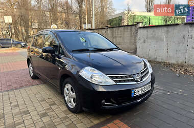 Хетчбек Nissan TIIDA 2010 в Одесі