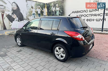 Хетчбек Nissan TIIDA 2010 в Одесі