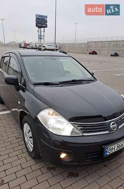 Хетчбек Nissan TIIDA 2007 в Одесі