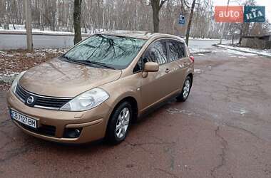 Хэтчбек Nissan TIIDA 2008 в Чернигове