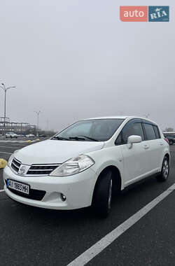 Хетчбек Nissan TIIDA 2011 в Києві