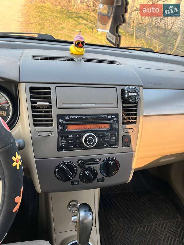 Седан Nissan TIIDA 2008 в Запоріжжі