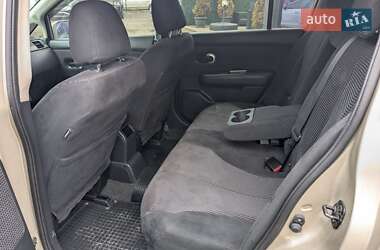Хэтчбек Nissan TIIDA 2012 в 