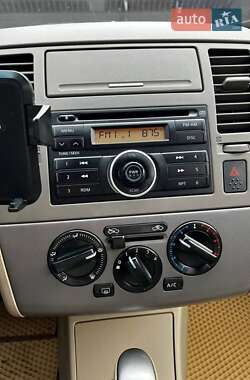 Седан Nissan TIIDA 2008 в 