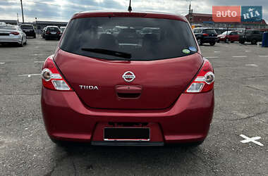 Хэтчбек Nissan TIIDA 2012 в Киеве