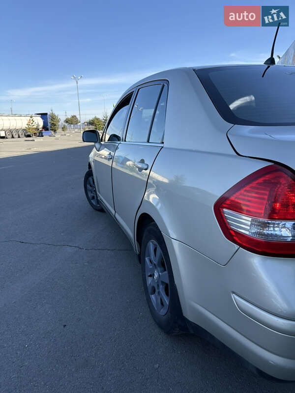 Седан Nissan TIIDA 2007 в Одессе