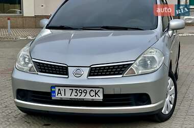 Хетчбек Nissan TIIDA 2007 в Дніпрі