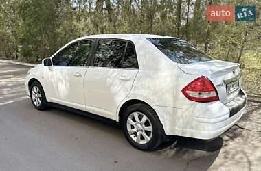 Седан Nissan TIIDA 2008 в Днепре