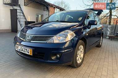 Хэтчбек Nissan TIIDA 2009 в Казатине