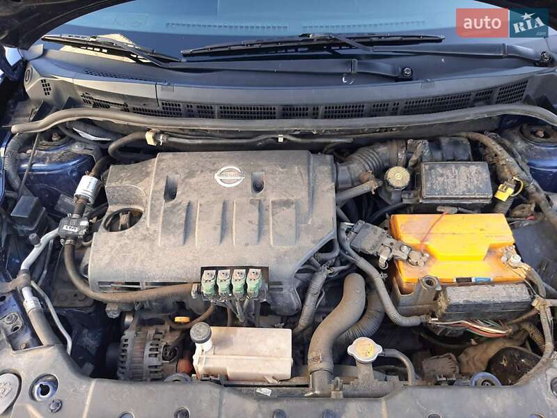Хэтчбек Nissan TIIDA 2012 в Полтаве