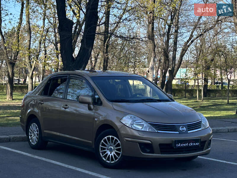 Седан Nissan TIIDA 2008 в Миколаєві