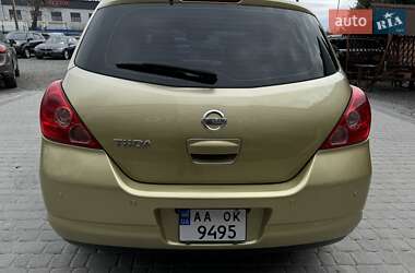 Хетчбек Nissan TIIDA 2008 в 