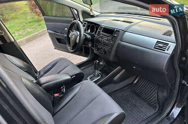 Хэтчбек Nissan TIIDA 2008 в 