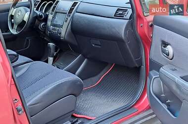 Хэтчбек Nissan TIIDA 2012 в 
