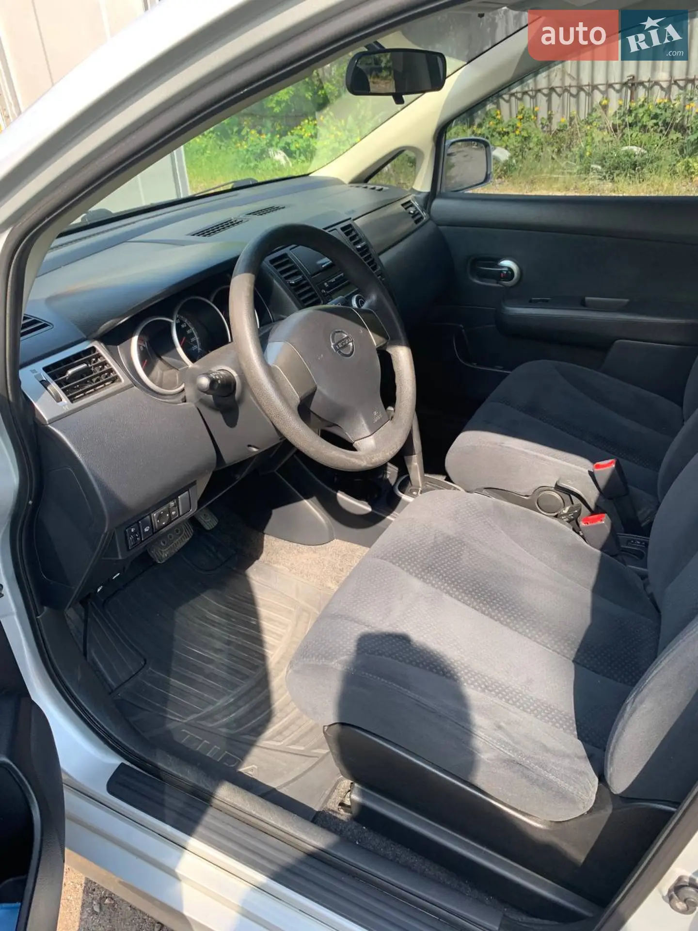 2010 Nissan Tiida - мініатюра 18