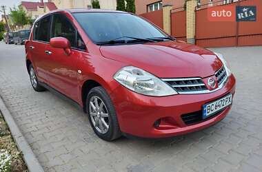 Хэтчбек Nissan TIIDA 2012 в 