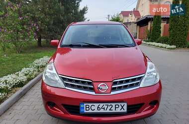 Хэтчбек Nissan TIIDA 2012 в 