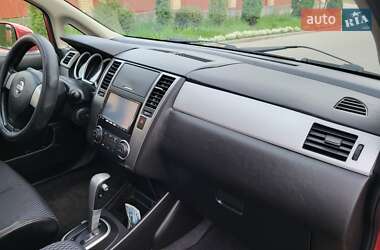 Хэтчбек Nissan TIIDA 2012 в 